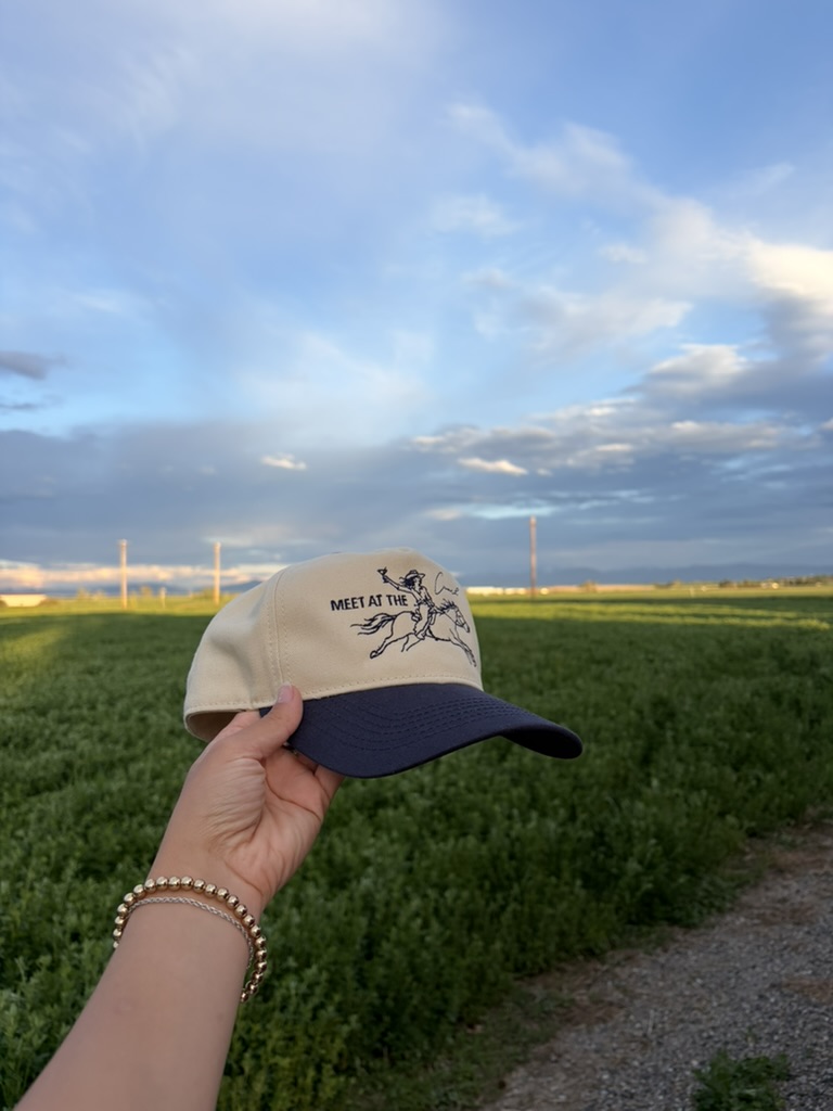 Meet at the Coach! Hat